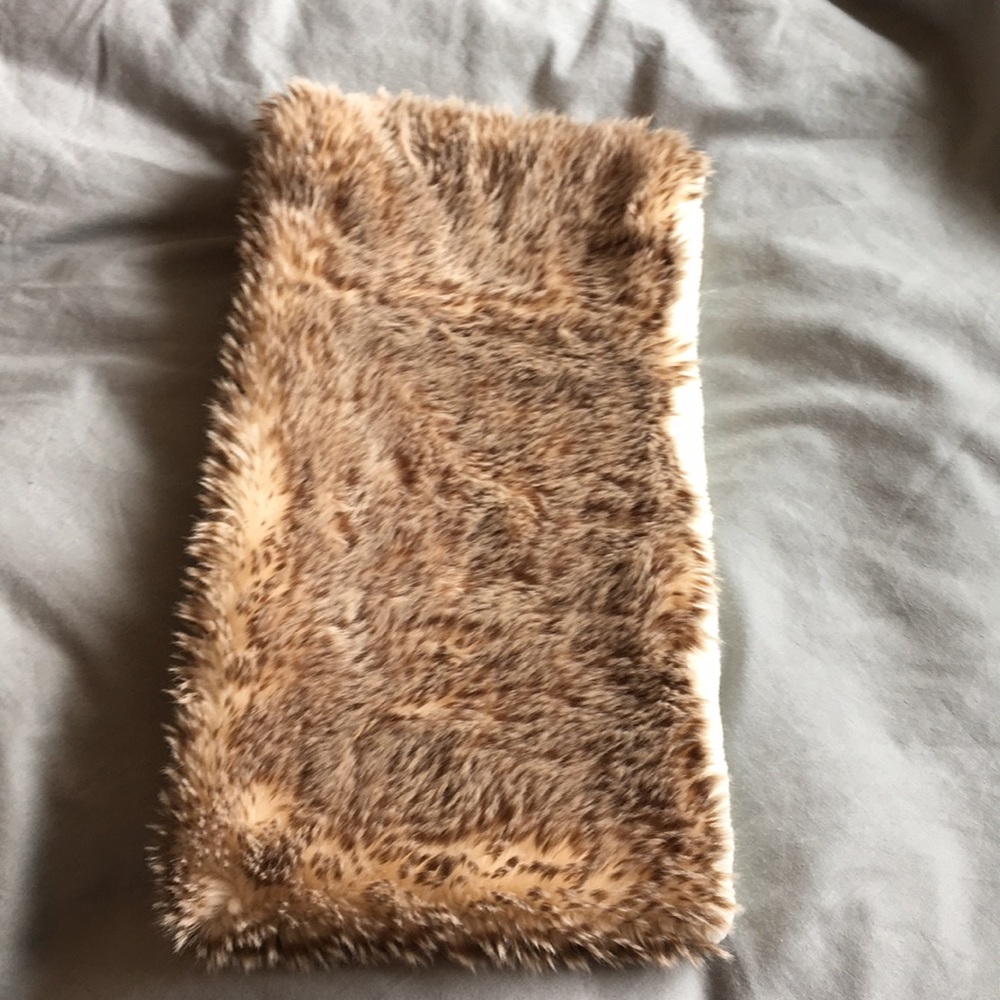 Faux fur scarf